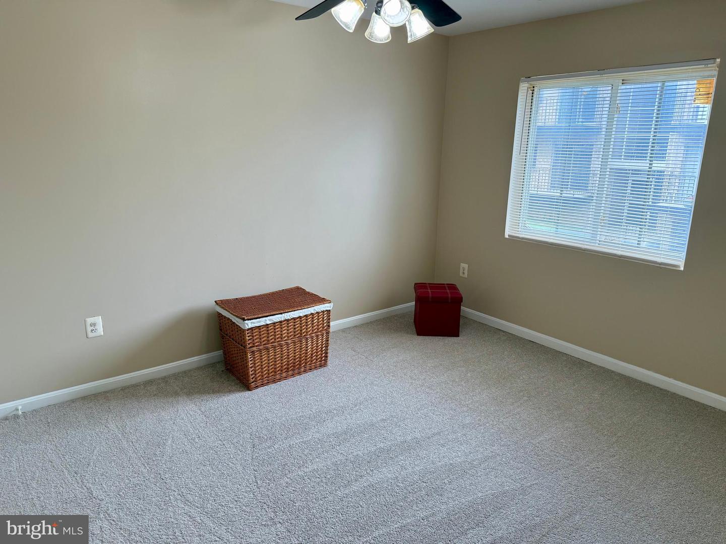 4212 BENNING RD NE #6, WASHINGTON, District Of Columbia 20019, 2 Bedrooms Bedrooms, ,1 BathroomBathrooms,Residential,For sale,4212 BENNING RD NE #6,DCDC2203142 MLS # DCDC2203142