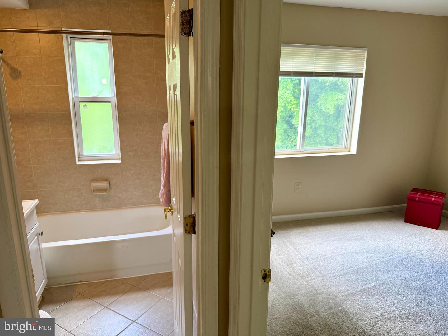 4212 BENNING RD NE #6, WASHINGTON, District Of Columbia 20019, 2 Bedrooms Bedrooms, ,1 BathroomBathrooms,Residential,For sale,4212 BENNING RD NE #6,DCDC2203142 MLS # DCDC2203142