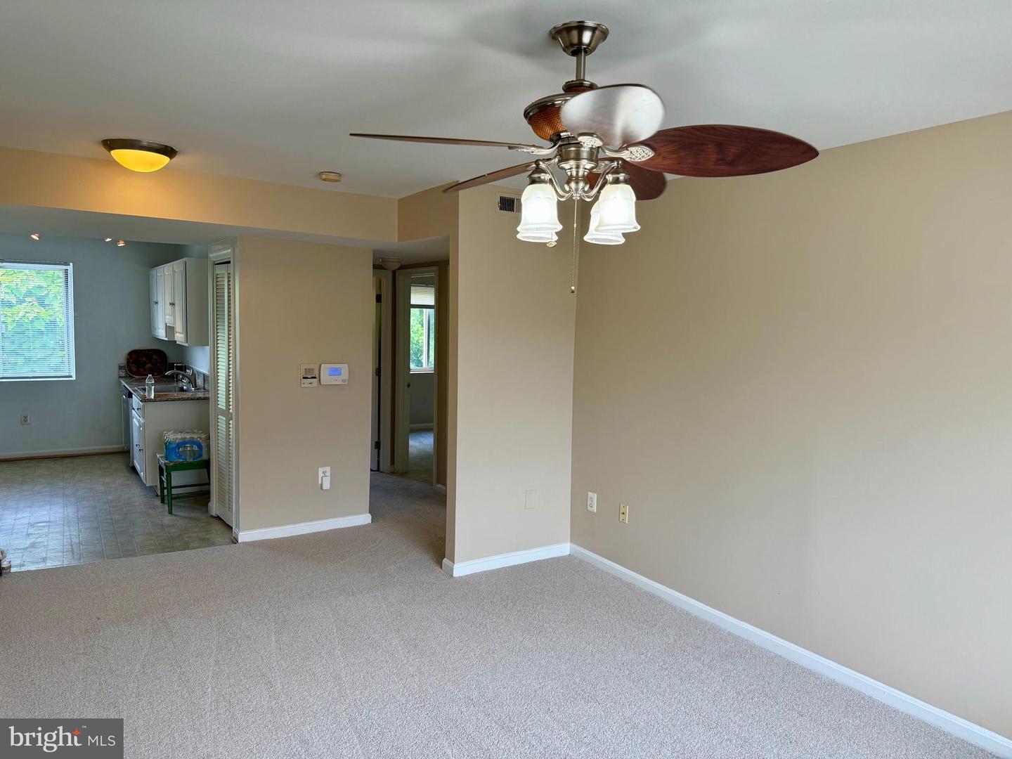 4212 BENNING RD NE #6, WASHINGTON, District Of Columbia 20019, 2 Bedrooms Bedrooms, ,1 BathroomBathrooms,Residential,For sale,4212 BENNING RD NE #6,DCDC2203142 MLS # DCDC2203142