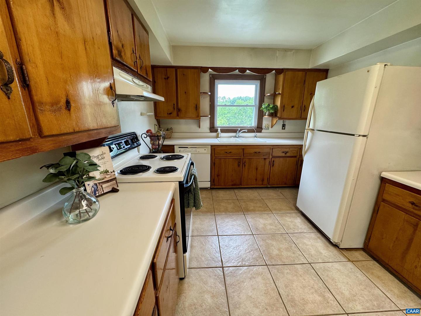 1820 SPRINGHILL RD, STAUNTON, Virginia 24401, 4 Bedrooms Bedrooms, ,3 BathroomsBathrooms,Residential,For sale,1820 SPRINGHILL RD,665103 MLS # 665103