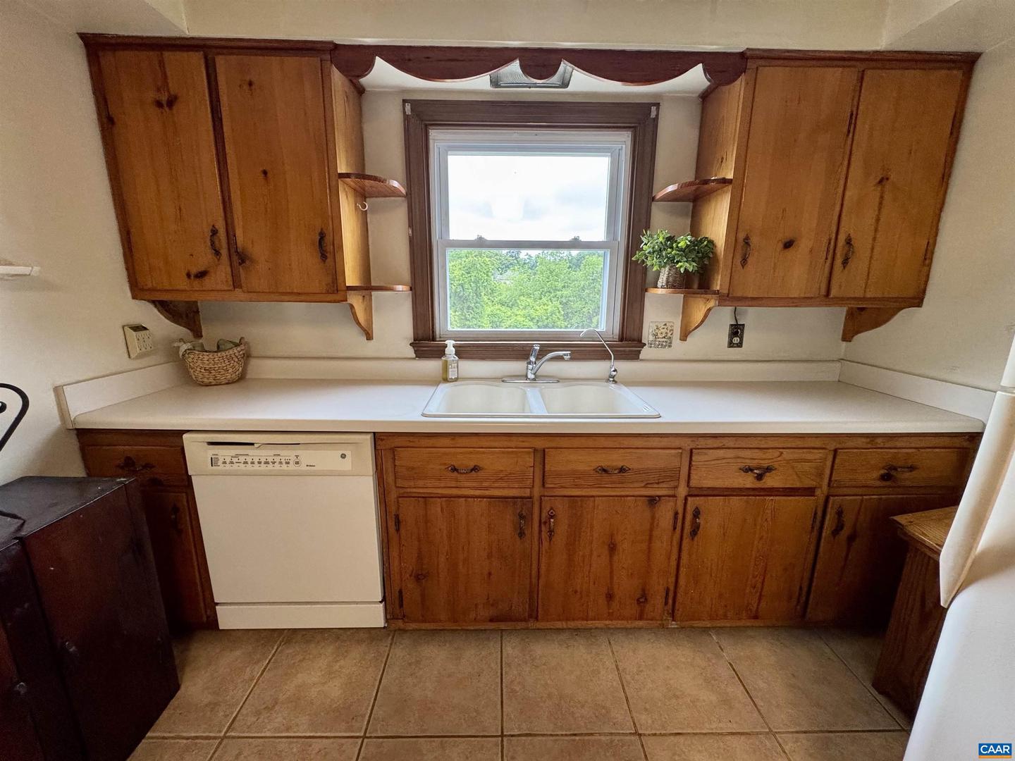 1820 SPRINGHILL RD, STAUNTON, Virginia 24401, 4 Bedrooms Bedrooms, ,3 BathroomsBathrooms,Residential,For sale,1820 SPRINGHILL RD,665103 MLS # 665103