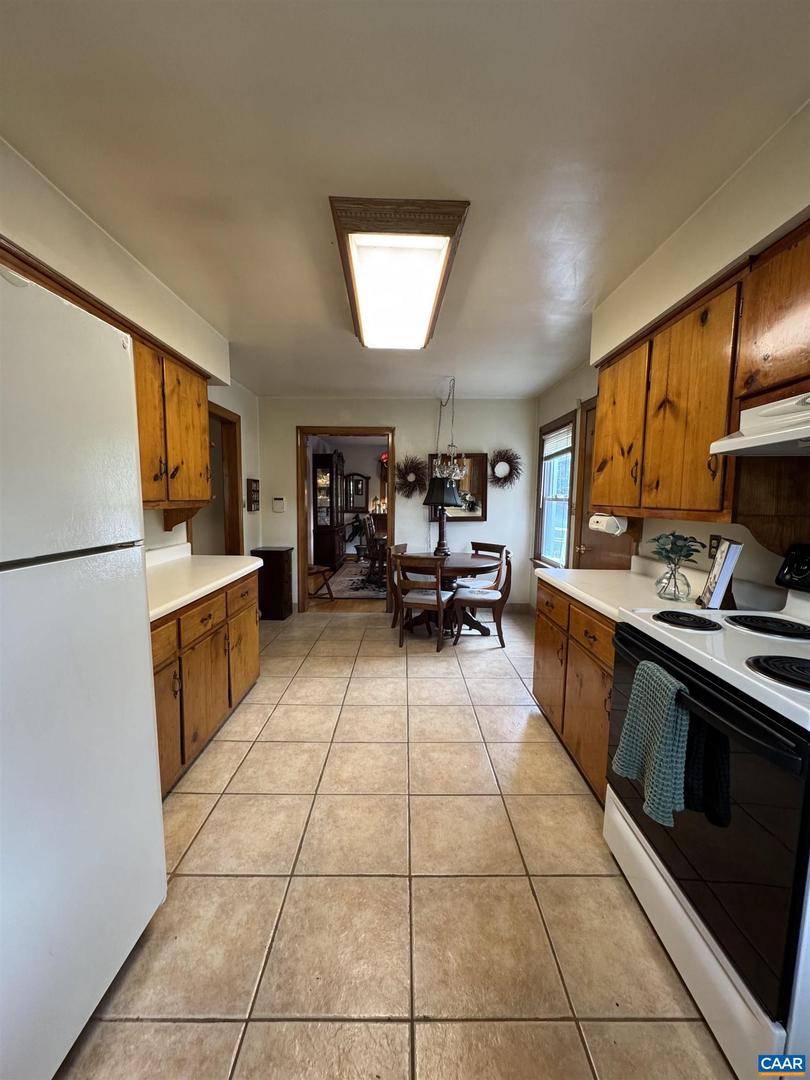 1820 SPRINGHILL RD, STAUNTON, Virginia 24401, 4 Bedrooms Bedrooms, ,3 BathroomsBathrooms,Residential,For sale,1820 SPRINGHILL RD,665103 MLS # 665103