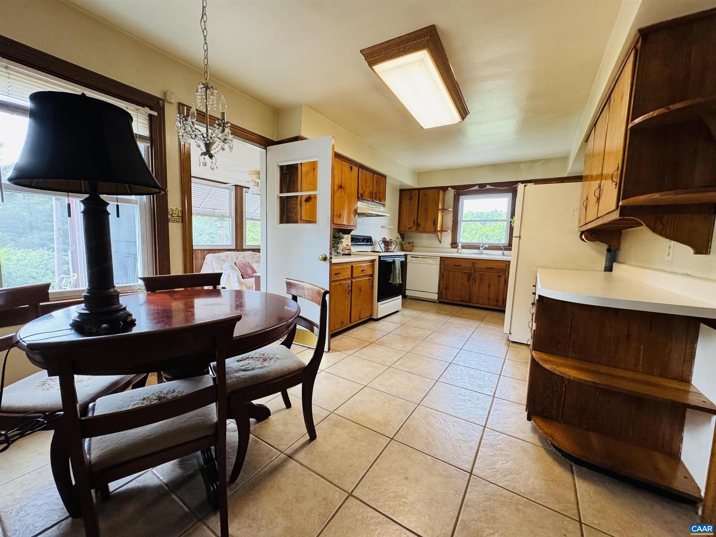 1820 SPRINGHILL RD, STAUNTON, Virginia 24401, 4 Bedrooms Bedrooms, ,3 BathroomsBathrooms,Residential,For sale,1820 SPRINGHILL RD,665103 MLS # 665103