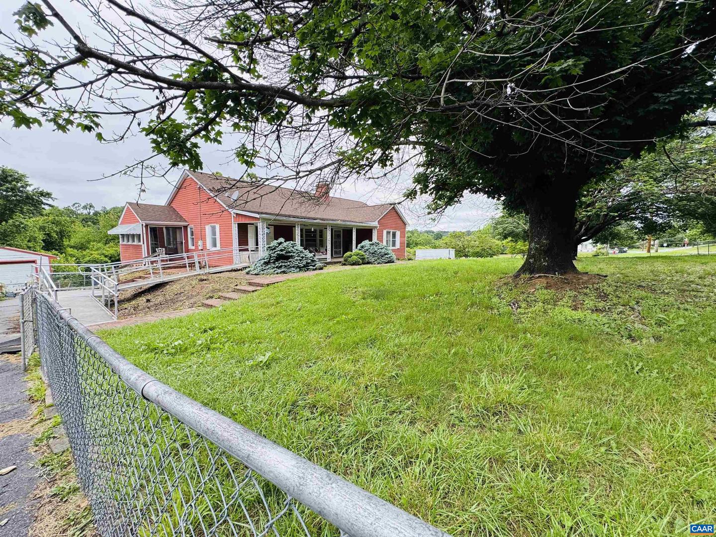 1820 SPRINGHILL RD, STAUNTON, Virginia 24401, 4 Bedrooms Bedrooms, ,3 BathroomsBathrooms,Residential,For sale,1820 SPRINGHILL RD,665103 MLS # 665103