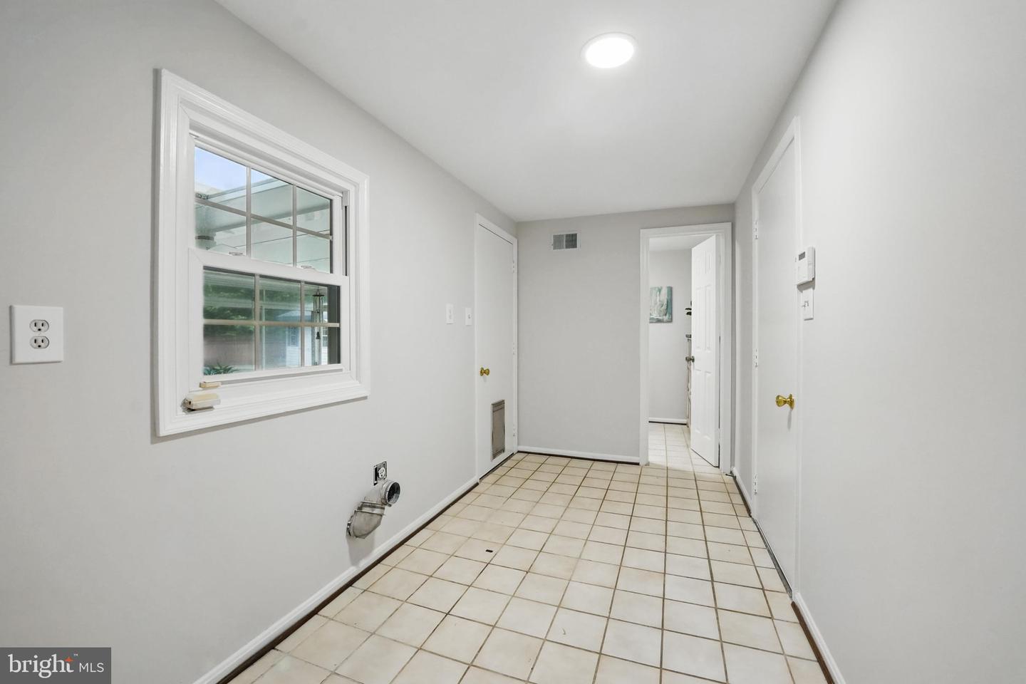 2624 BLACK FIR CT, RESTON, Virginia 20191, 4 Bedrooms Bedrooms, ,4 BathroomsBathrooms,Residential,For sale,2624 BLACK FIR CT,VAFX2244140 MLS # VAFX2244140