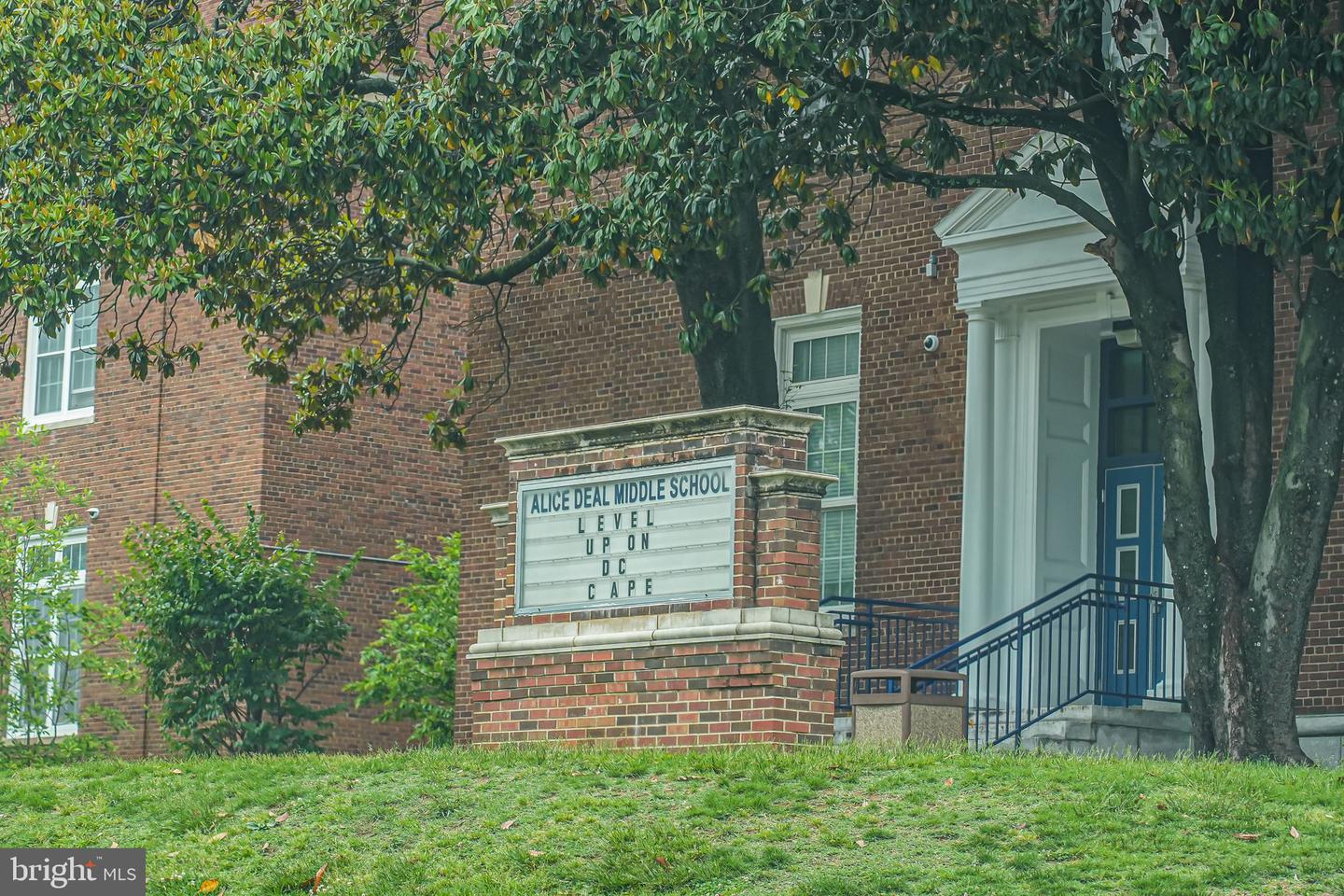 3100 RODMAN ST NW, WASHINGTON, District Of Columbia 20008, 3 Bedrooms Bedrooms, ,3 BathroomsBathrooms,Residential,For sale,3100 RODMAN ST NW,DCDC2203168 MLS # DCDC2203168
