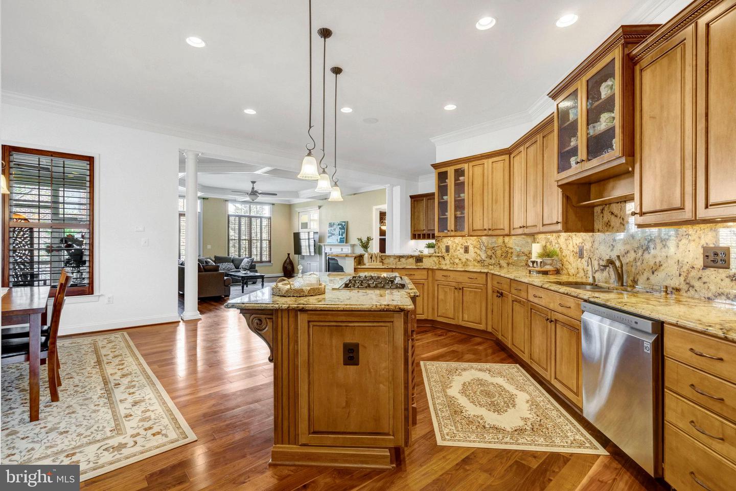 13796 NECKLACE CT, CHANTILLY, Virginia 20151, 6 Bedrooms Bedrooms, ,6 BathroomsBathrooms,Residential,For sale,13796 NECKLACE CT,VAFX2244154 MLS # VAFX2244154