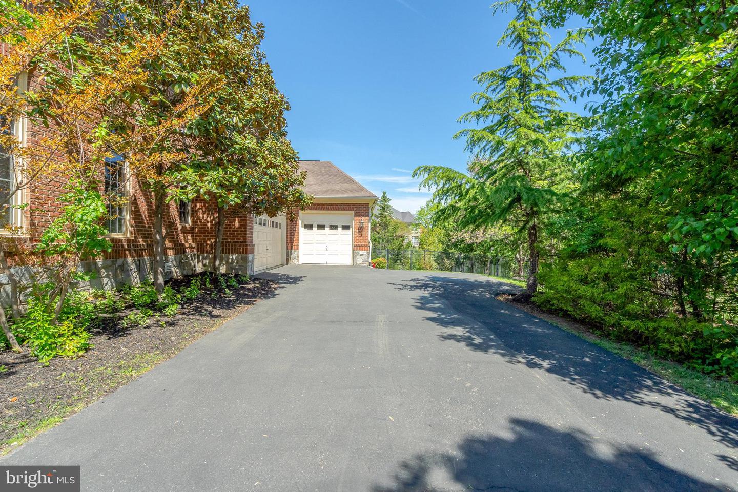 13796 NECKLACE CT, CHANTILLY, Virginia 20151, 6 Bedrooms Bedrooms, ,6 BathroomsBathrooms,Residential,For sale,13796 NECKLACE CT,VAFX2244154 MLS # VAFX2244154
