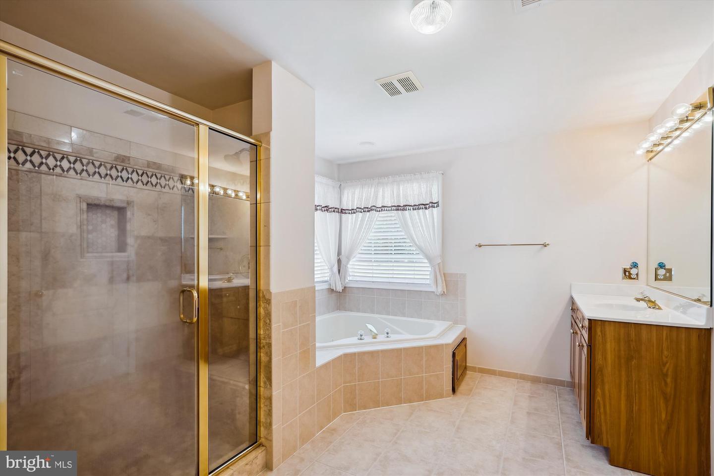 15000 RUMSON PL, MANASSAS, Virginia 20111, 4 Bedrooms Bedrooms, ,3 BathroomsBathrooms,Residential,For sale,15000 RUMSON PL,VAPW2095850 MLS # VAPW2095850