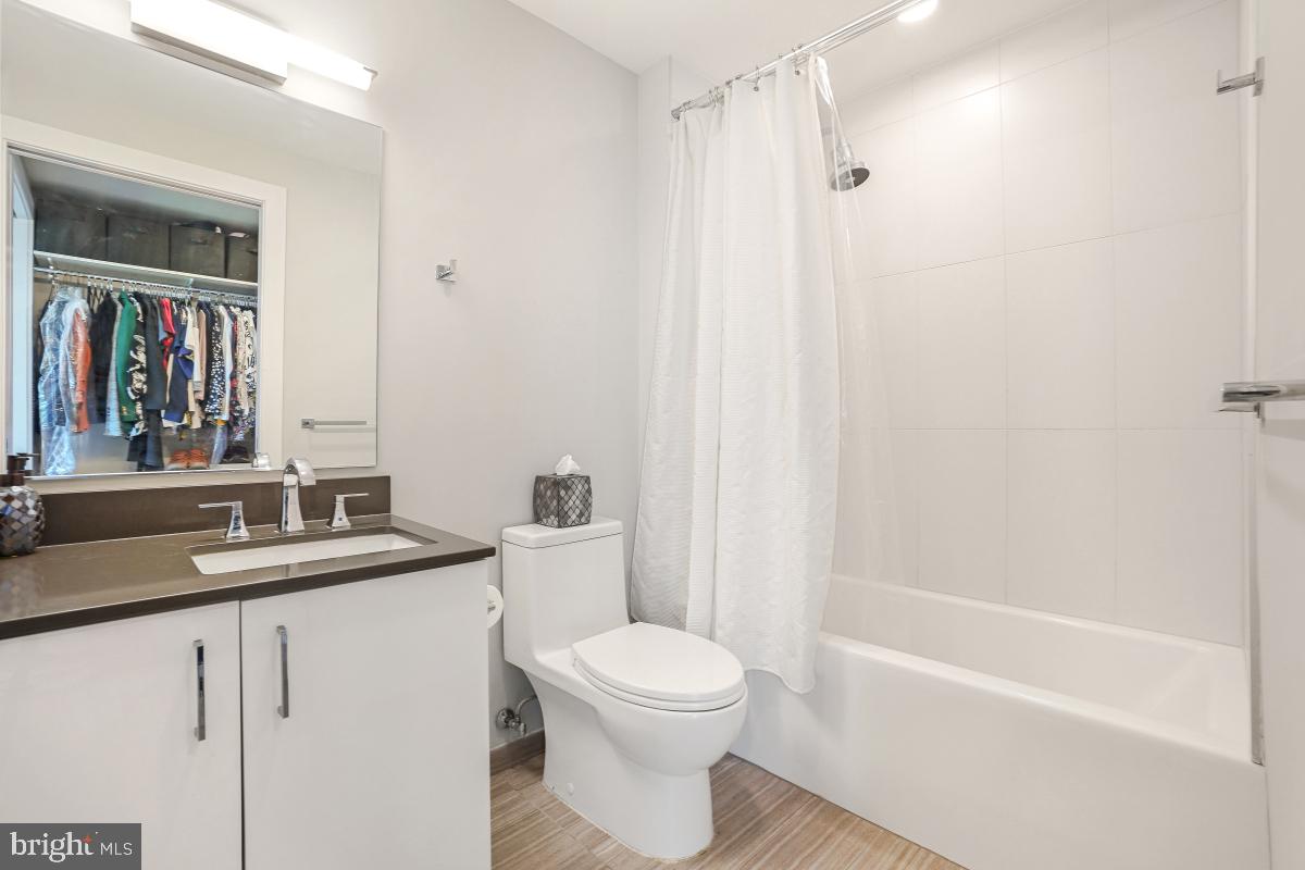 88 V ST SW #204, WASHINGTON, District Of Columbia 20024, 1 Bedroom Bedrooms, ,1 BathroomBathrooms,Residential,For sale,88 V ST SW #204,DCDC2203134 MLS # DCDC2203134