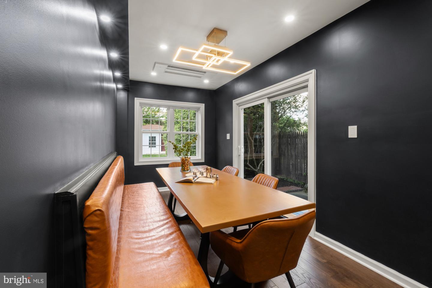 3209 12TH ST S, ARLINGTON, Virginia 22204, 4 Bedrooms Bedrooms, ,4 BathroomsBathrooms,Residential,For sale,3209 12TH ST S,VAAR2058428 MLS # VAAR2058428