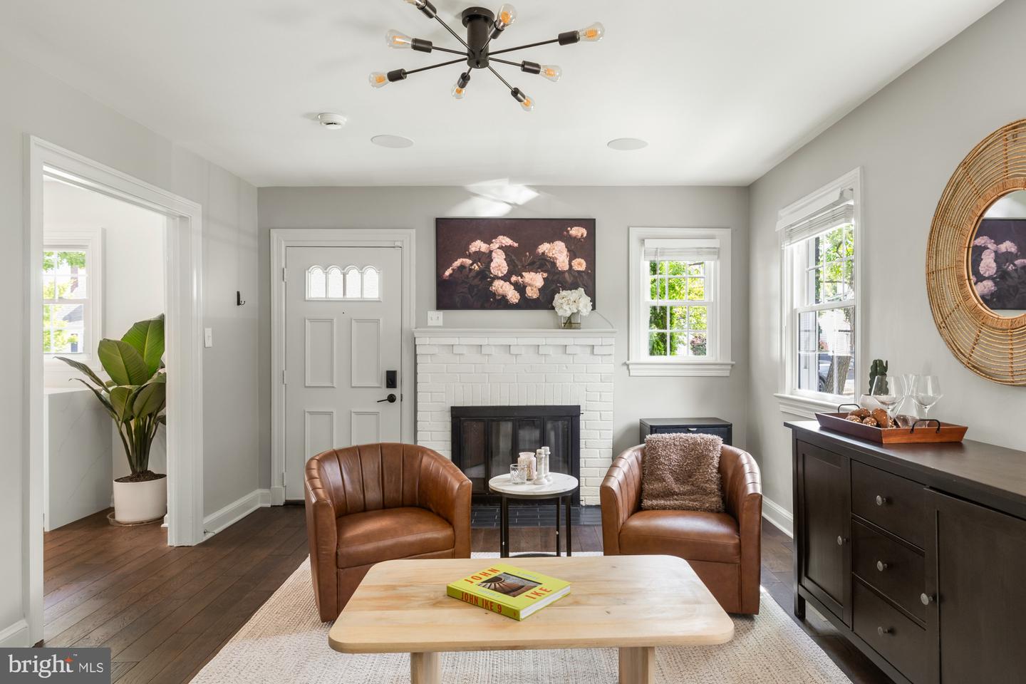 3209 12TH ST S, ARLINGTON, Virginia 22204, 4 Bedrooms Bedrooms, ,4 BathroomsBathrooms,Residential,For sale,3209 12TH ST S,VAAR2058428 MLS # VAAR2058428