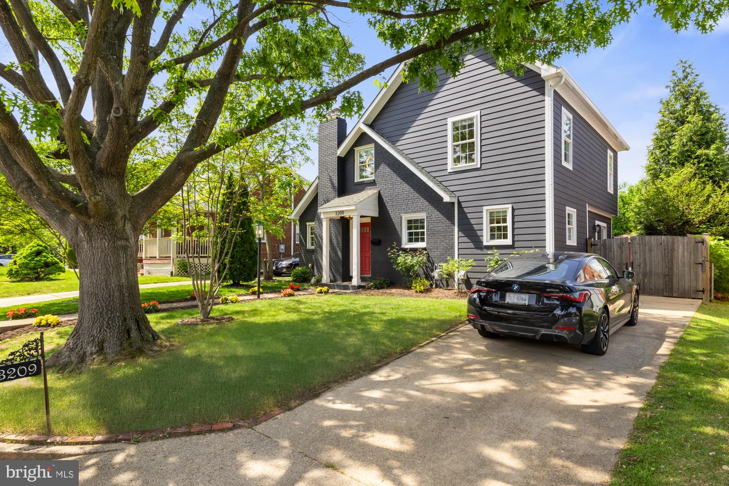 3209 12TH ST S, ARLINGTON, Virginia 22204, 4 Bedrooms Bedrooms, ,4 BathroomsBathrooms,Residential,For sale,3209 12TH ST S,VAAR2058428 MLS # VAAR2058428