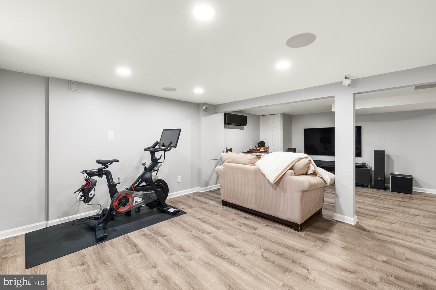 3209 12TH ST S, ARLINGTON, Virginia 22204, 4 Bedrooms Bedrooms, ,4 BathroomsBathrooms,Residential,For sale,3209 12TH ST S,VAAR2058428 MLS # VAAR2058428