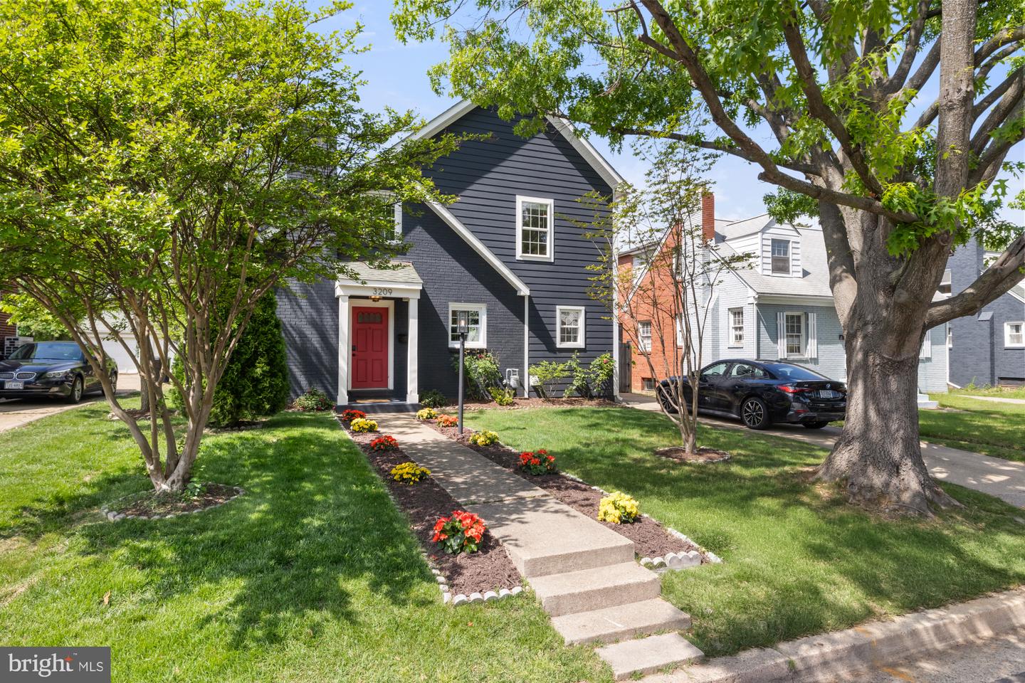 3209 12TH ST S, ARLINGTON, Virginia 22204, 4 Bedrooms Bedrooms, ,4 BathroomsBathrooms,Residential,For sale,3209 12TH ST S,VAAR2058428 MLS # VAAR2058428