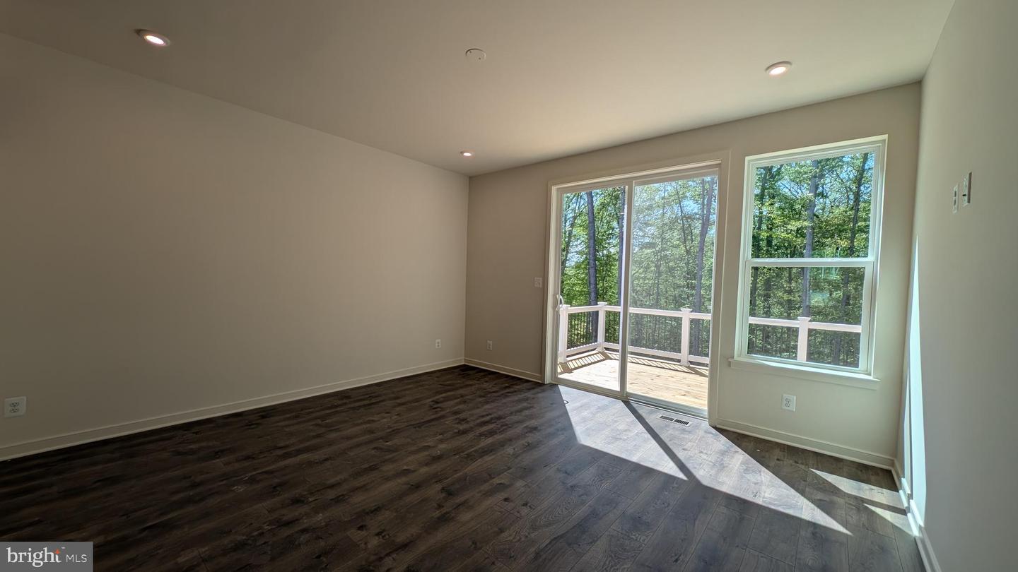 13194 NIXON LN, WOODBRIDGE, Virginia 22193, 4 Bedrooms Bedrooms, ,3 BathroomsBathrooms,Residential,For sale,13194 NIXON LN,VAPW2095862 MLS # VAPW2095862