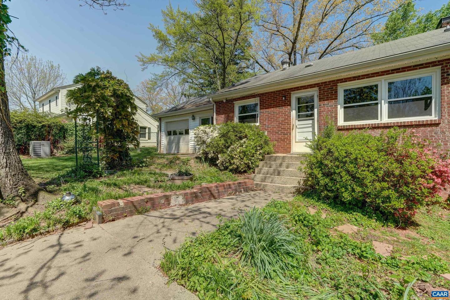1514 WESTWOOD RD, CHARLOTTESVILLE, Virginia 22903, 4 Bedrooms Bedrooms, ,3 BathroomsBathrooms,Residential,For sale,1514 WESTWOOD RD,665118 MLS # 665118