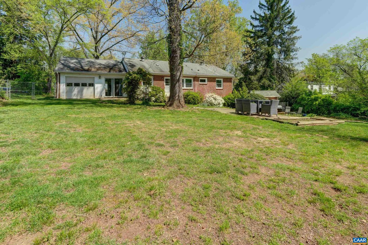 1514 WESTWOOD RD, CHARLOTTESVILLE, Virginia 22903, 4 Bedrooms Bedrooms, ,3 BathroomsBathrooms,Residential,For sale,1514 WESTWOOD RD,665118 MLS # 665118