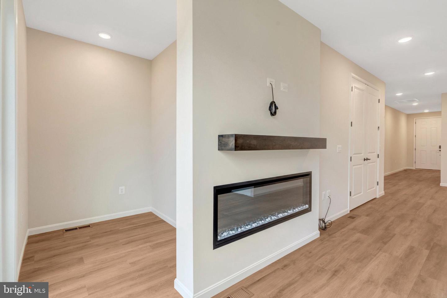 104 MIDSUMMER LN, MIDDLETOWN, Virginia 22645, 3 Bedrooms Bedrooms, ,2 BathroomsBathrooms,Residential,For sale,104 MIDSUMMER LN,VAFV2034546 MLS # VAFV2034546