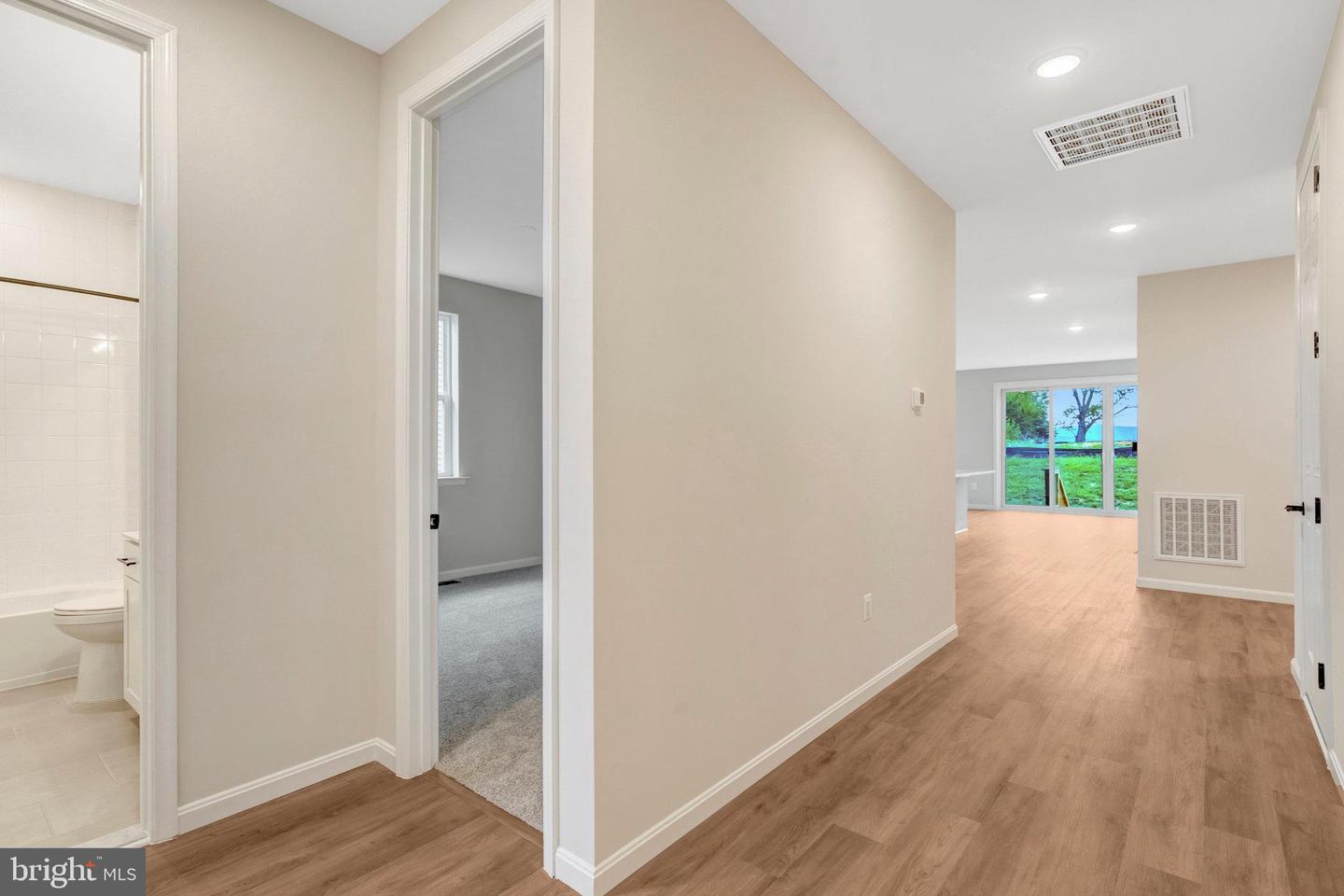 104 MIDSUMMER LN, MIDDLETOWN, Virginia 22645, 3 Bedrooms Bedrooms, ,2 BathroomsBathrooms,Residential,For sale,104 MIDSUMMER LN,VAFV2034546 MLS # VAFV2034546