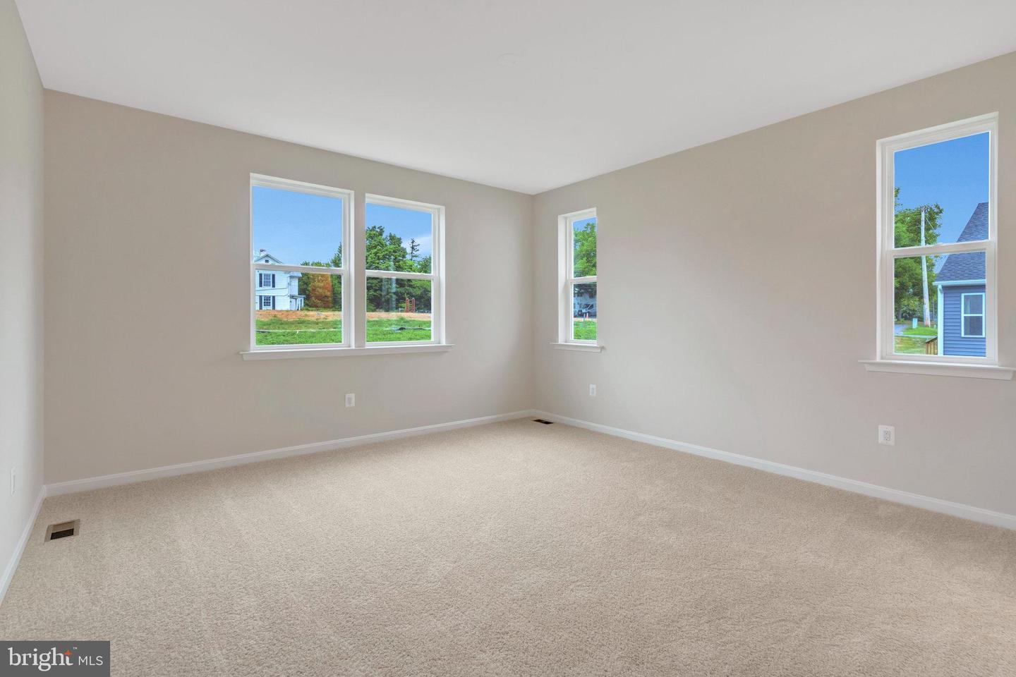 104 MIDSUMMER LN, MIDDLETOWN, Virginia 22645, 3 Bedrooms Bedrooms, ,2 BathroomsBathrooms,Residential,For sale,104 MIDSUMMER LN,VAFV2034546 MLS # VAFV2034546