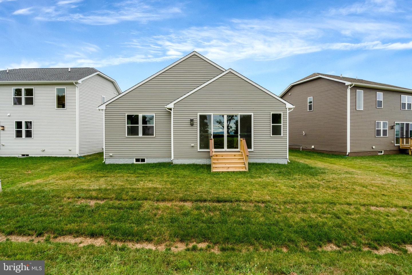 104 MIDSUMMER LN, MIDDLETOWN, Virginia 22645, 3 Bedrooms Bedrooms, ,2 BathroomsBathrooms,Residential,For sale,104 MIDSUMMER LN,VAFV2034546 MLS # VAFV2034546