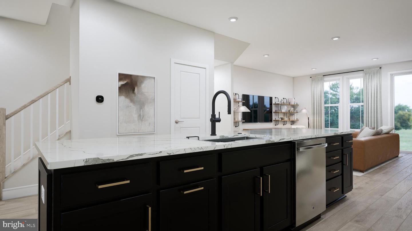42096 PICASSO SQ, ASHBURN, Virginia 20148, 3 Bedrooms Bedrooms, ,2 BathroomsBathrooms,Residential,For sale,42096 PICASSO SQ,VALO2098310 MLS # VALO2098310