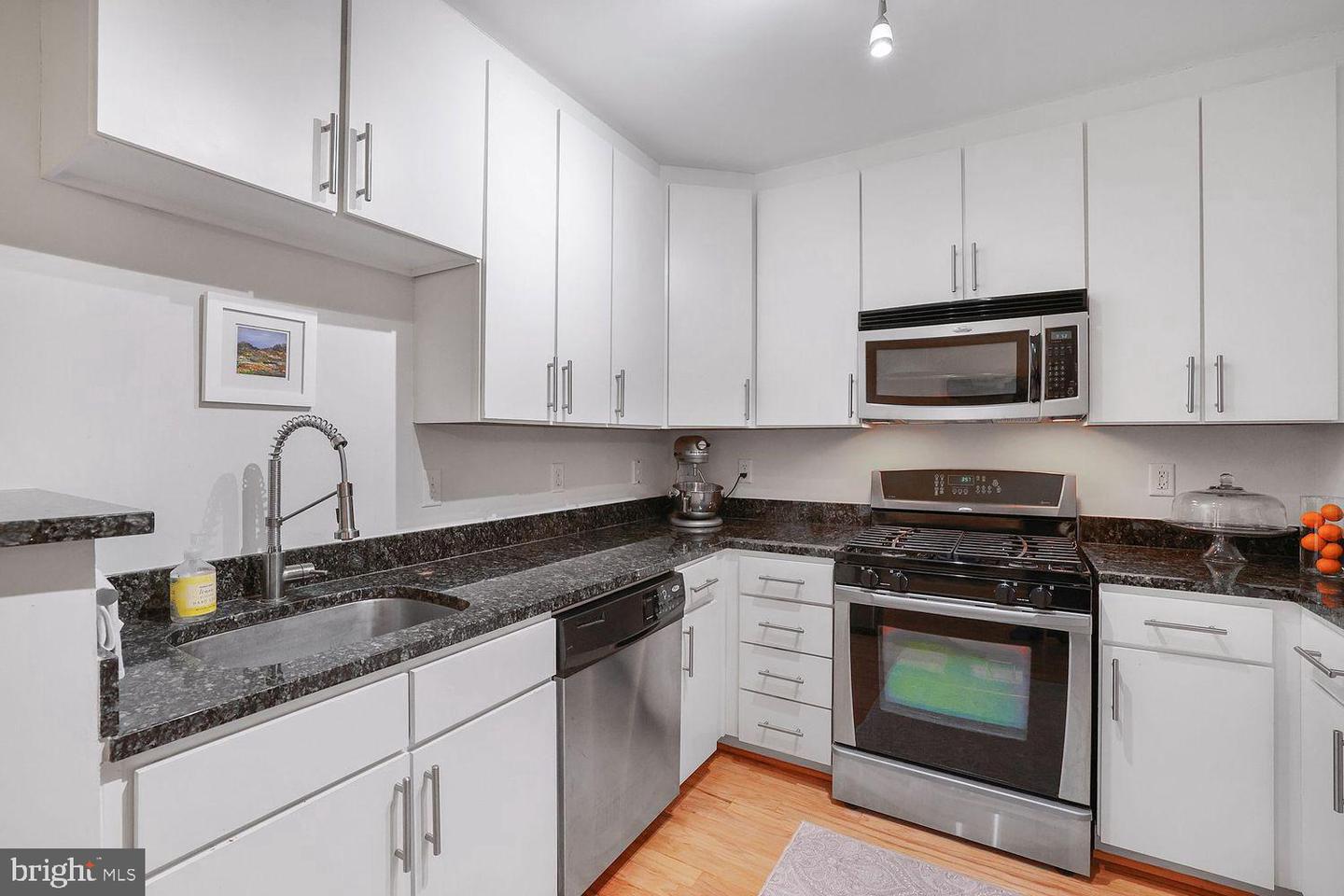 915 E ST NW #403, WASHINGTON, District Of Columbia 20004, 1 Bedroom Bedrooms, ,1 BathroomBathrooms,Residential,For sale,915 E ST NW #403,DCDC2203210 MLS # DCDC2203210