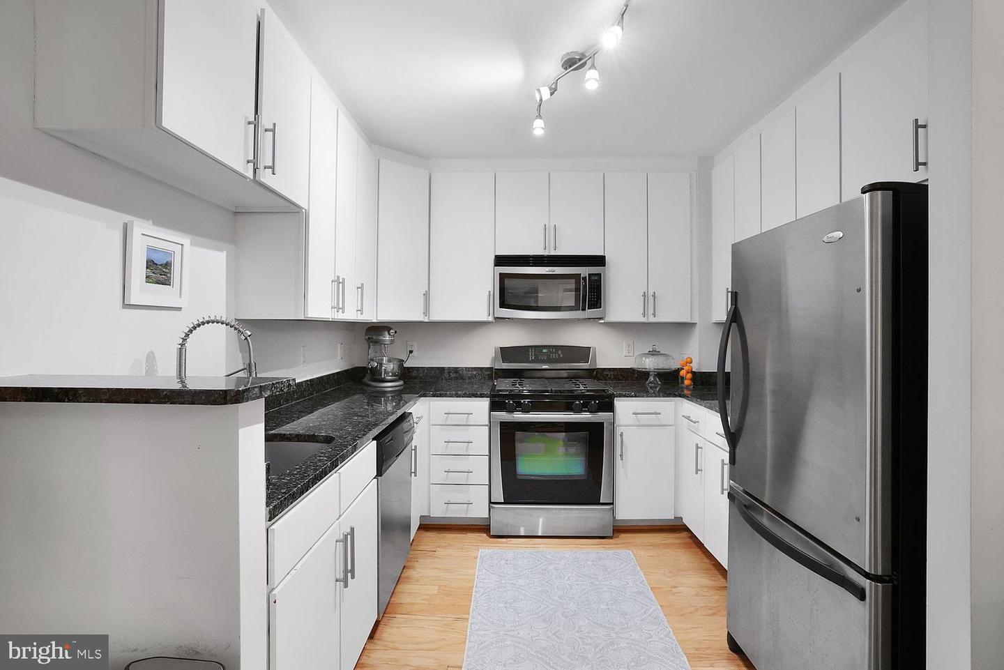 915 E ST NW #403, WASHINGTON, District Of Columbia 20004, 1 Bedroom Bedrooms, ,1 BathroomBathrooms,Residential,For sale,915 E ST NW #403,DCDC2203210 MLS # DCDC2203210