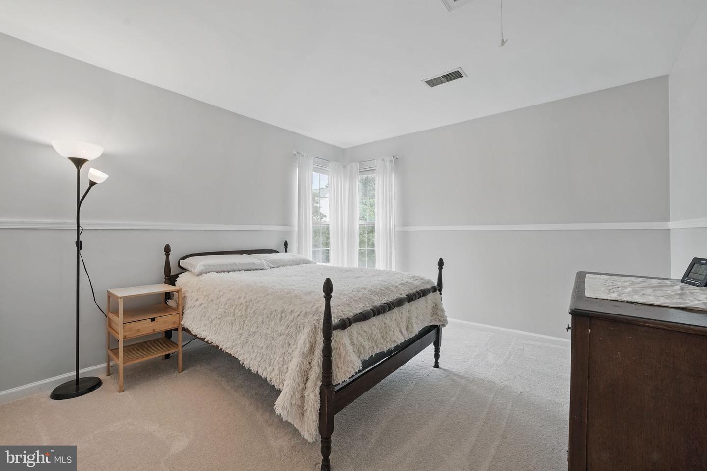 25892 PINEBLUFF, CHANTILLY, Virginia 20152, 4 Bedrooms Bedrooms, ,3 BathroomsBathrooms,Residential,For sale,25892 PINEBLUFF,VALO2098308 MLS # VALO2098308