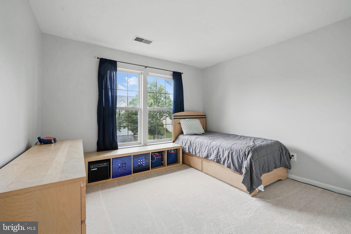 25892 PINEBLUFF, CHANTILLY, Virginia 20152, 4 Bedrooms Bedrooms, ,3 BathroomsBathrooms,Residential,For sale,25892 PINEBLUFF,VALO2098308 MLS # VALO2098308