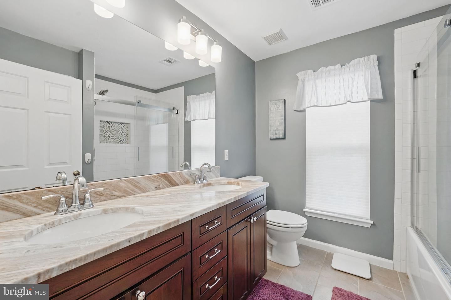 25892 PINEBLUFF, CHANTILLY, Virginia 20152, 4 Bedrooms Bedrooms, ,3 BathroomsBathrooms,Residential,For sale,25892 PINEBLUFF,VALO2098308 MLS # VALO2098308