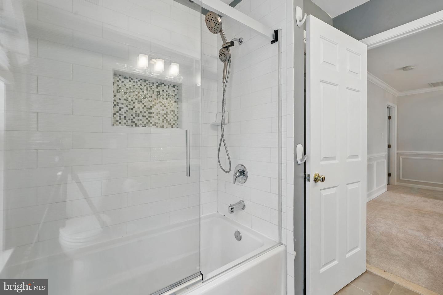 25892 PINEBLUFF, CHANTILLY, Virginia 20152, 4 Bedrooms Bedrooms, ,3 BathroomsBathrooms,Residential,For sale,25892 PINEBLUFF,VALO2098308 MLS # VALO2098308