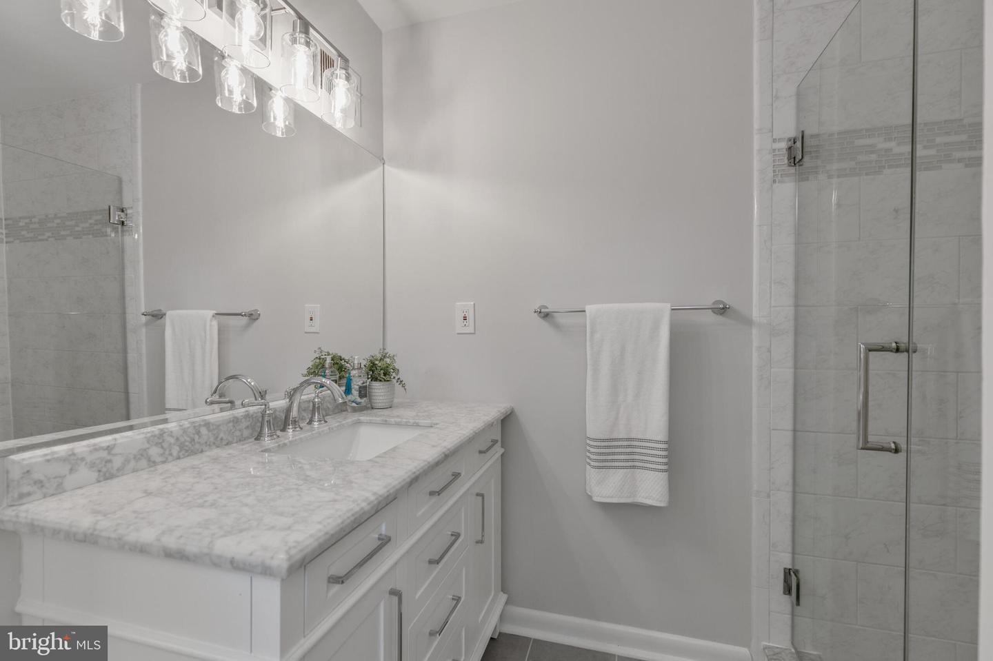 1334 ELSINORE AVE, MCLEAN, Virginia 22102, 4 Bedrooms Bedrooms, ,2 BathroomsBathrooms,Residential,For sale,1334 ELSINORE AVE,VAFX2244262 MLS # VAFX2244262