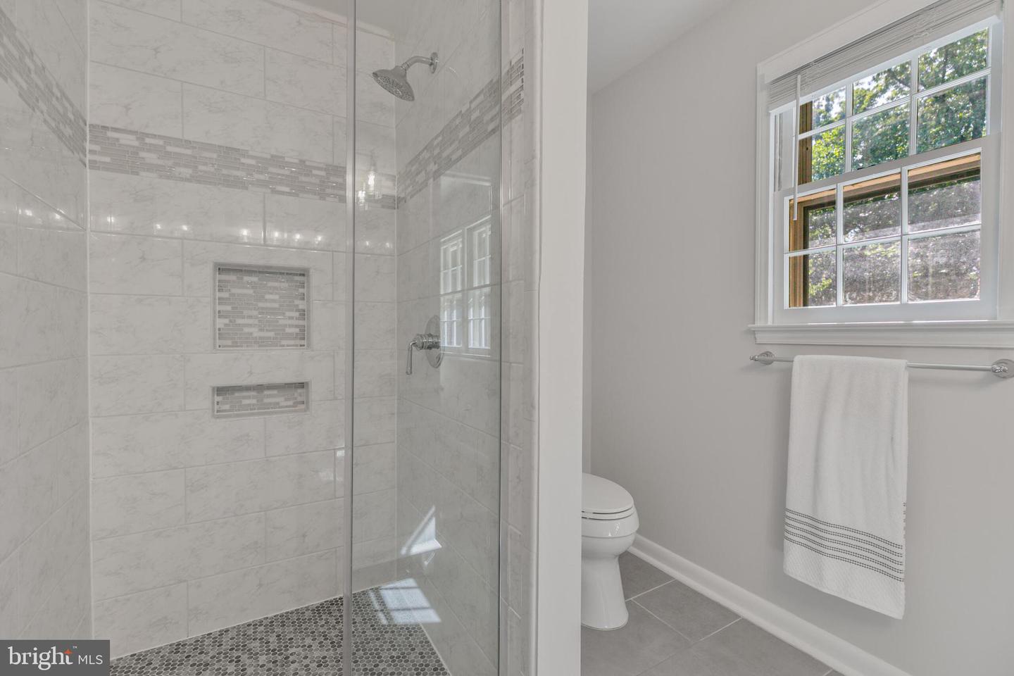 1334 ELSINORE AVE, MCLEAN, Virginia 22102, 4 Bedrooms Bedrooms, ,2 BathroomsBathrooms,Residential,For sale,1334 ELSINORE AVE,VAFX2244262 MLS # VAFX2244262