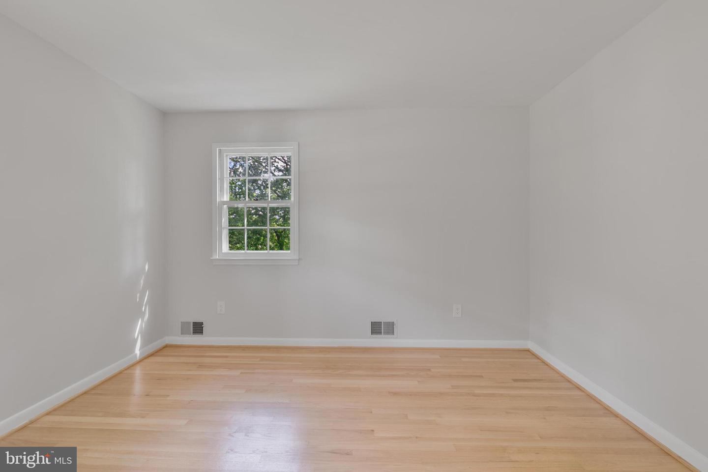 1334 ELSINORE AVE, MCLEAN, Virginia 22102, 4 Bedrooms Bedrooms, ,2 BathroomsBathrooms,Residential,For sale,1334 ELSINORE AVE,VAFX2244262 MLS # VAFX2244262