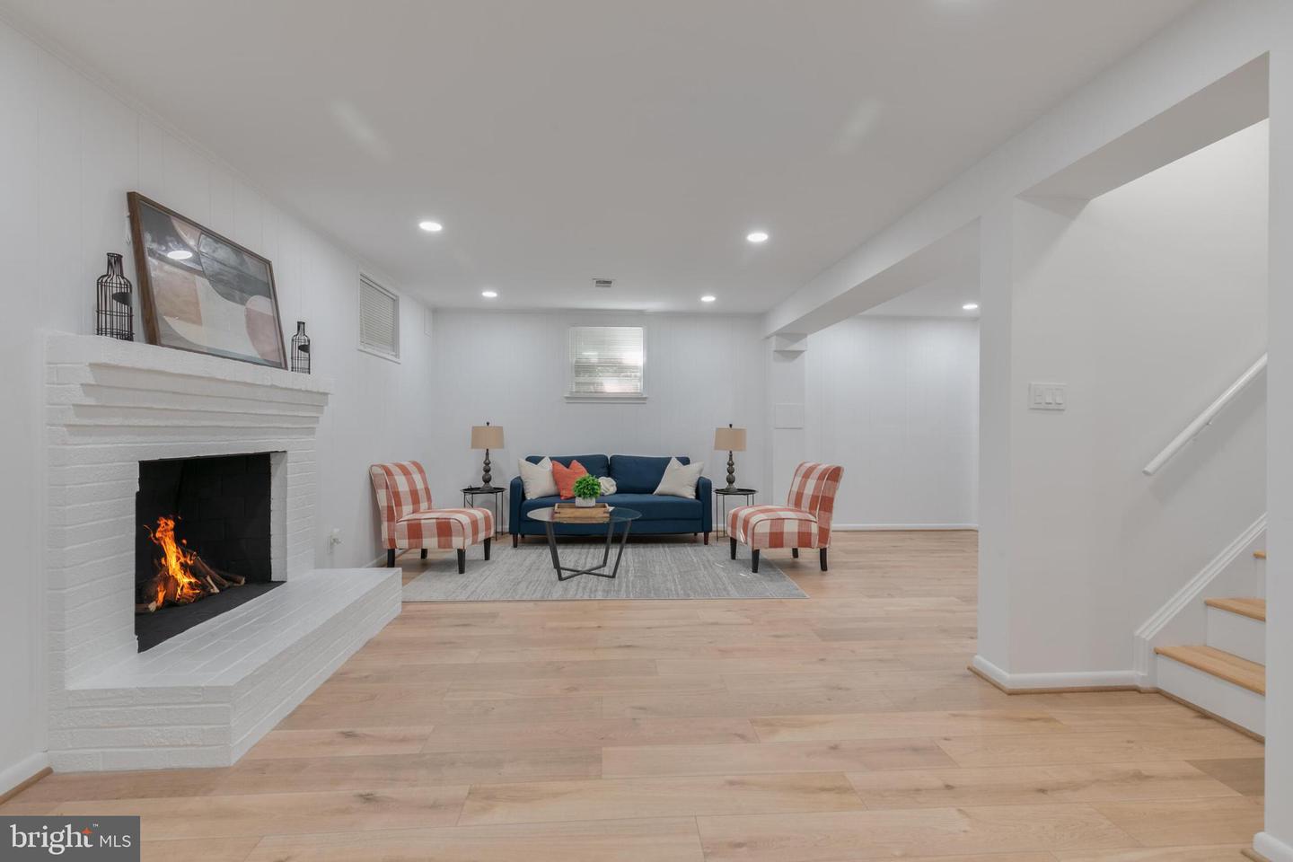 1334 ELSINORE AVE, MCLEAN, Virginia 22102, 4 Bedrooms Bedrooms, ,2 BathroomsBathrooms,Residential,For sale,1334 ELSINORE AVE,VAFX2244262 MLS # VAFX2244262