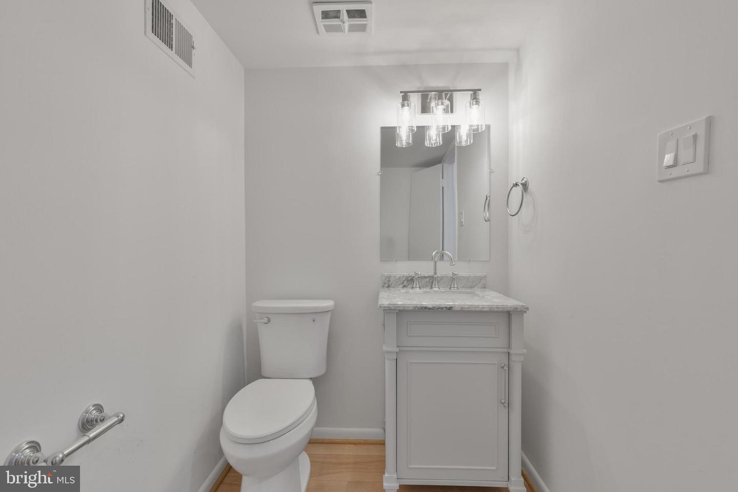 1334 ELSINORE AVE, MCLEAN, Virginia 22102, 4 Bedrooms Bedrooms, ,2 BathroomsBathrooms,Residential,For sale,1334 ELSINORE AVE,VAFX2244262 MLS # VAFX2244262
