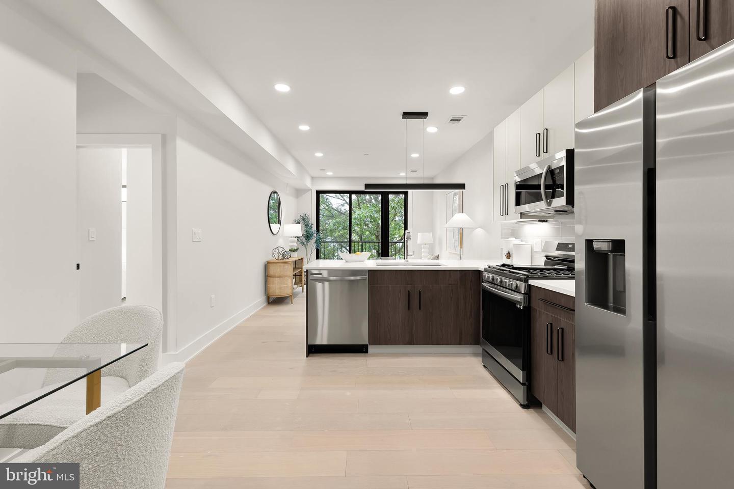 3934 14TH ST NW #101, WASHINGTON, District Of Columbia 20011, 2 Bedrooms Bedrooms, ,1 BathroomBathrooms,Residential,For sale,3934 14TH ST NW #101,DCDC2203232 MLS # DCDC2203232