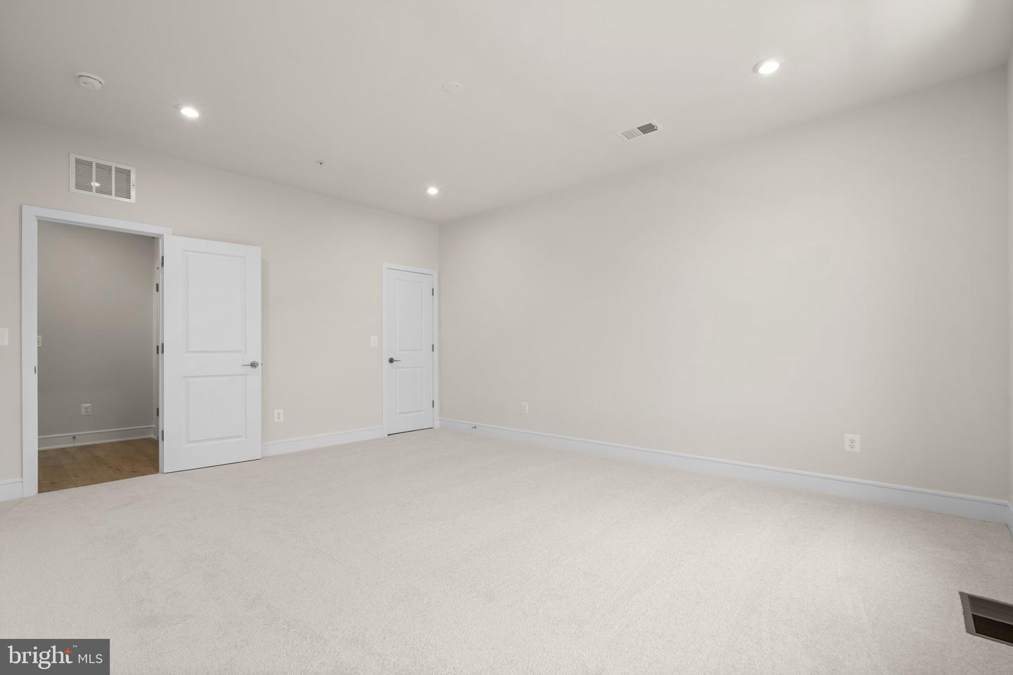 21742 DOLLIS HILL TER, BROADLANDS, Virginia 20148, 3 Bedrooms Bedrooms, ,2 BathroomsBathrooms,Residential,For sale,21742 DOLLIS HILL TER,VALO2098324 MLS # VALO2098324