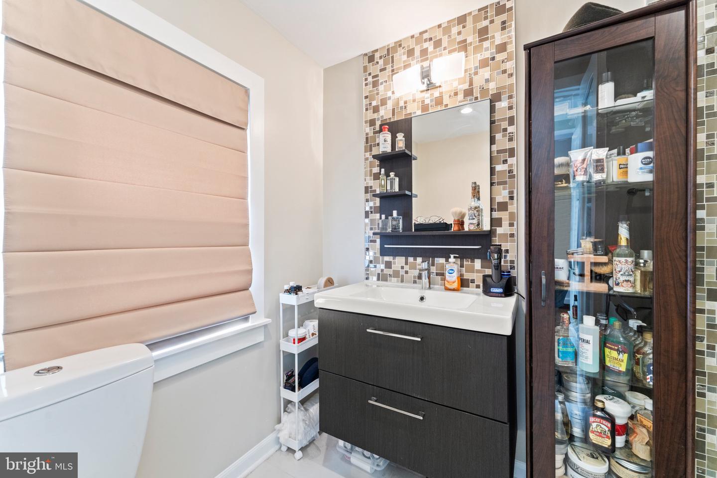 3129 7TH ST N, ARLINGTON, Virginia 22201, 2 Bedrooms Bedrooms, ,2 BathroomsBathrooms,Residential,For sale,3129 7TH ST N,VAAR2058442 MLS # VAAR2058442