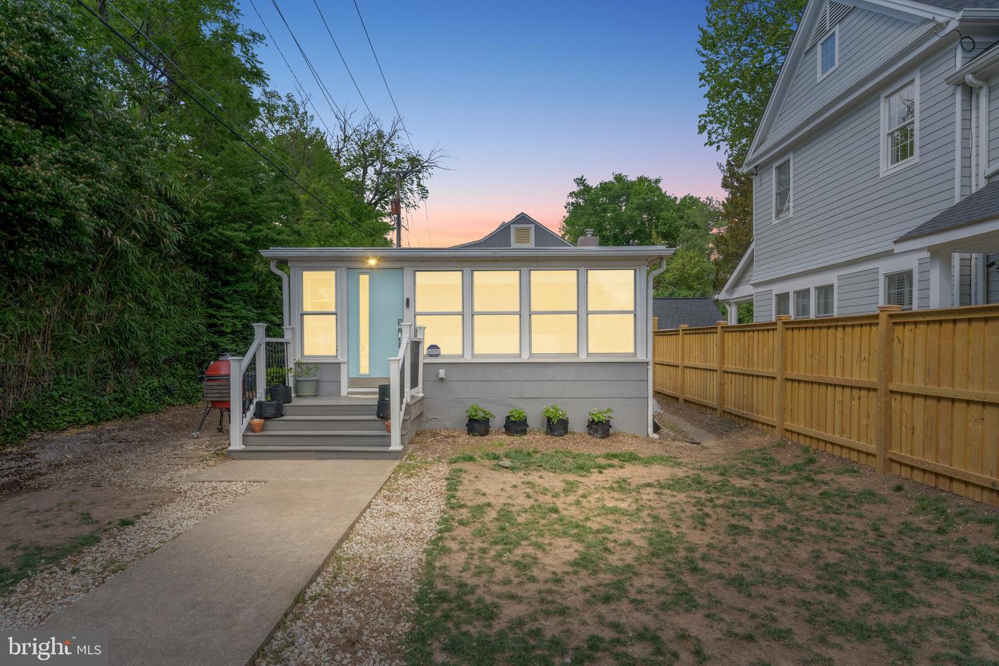 3129 7TH ST N, ARLINGTON, Virginia 22201, 2 Bedrooms Bedrooms, ,2 BathroomsBathrooms,Residential,For sale,3129 7TH ST N,VAAR2058442 MLS # VAAR2058442