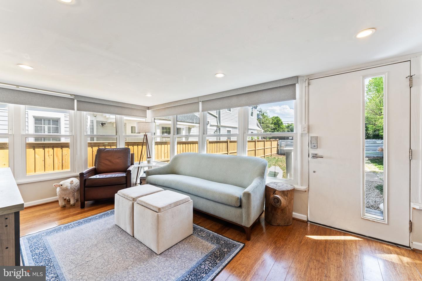 3129 7TH ST N, ARLINGTON, Virginia 22201, 2 Bedrooms Bedrooms, ,2 BathroomsBathrooms,Residential,For sale,3129 7TH ST N,VAAR2058442 MLS # VAAR2058442