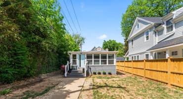3129 7TH ST N, ARLINGTON, Virginia 22201, 2 Bedrooms Bedrooms, ,2 BathroomsBathrooms,Residential,For sale,3129 7TH ST N,VAAR2058442 MLS # VAAR2058442