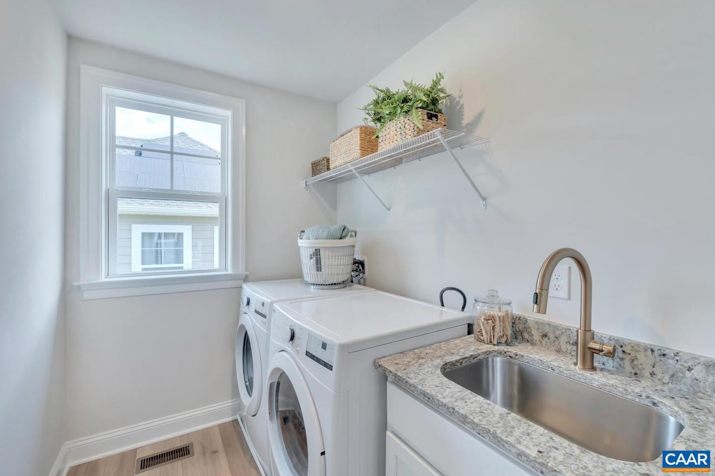 300 FOWLER ST, CHARLOTTESVILLE, Virginia 22901, 3 Bedrooms Bedrooms, ,2 BathroomsBathrooms,Residential,For sale,300 FOWLER ST,665133 MLS # 665133