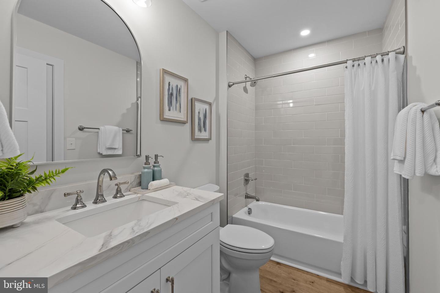 6978 BRAY RD, HAYES, Virginia 23072, 4 Bedrooms Bedrooms, 8 Rooms Rooms,3 BathroomsBathrooms,Residential,For sale,6978 BRAY RD,VAGV2000142 MLS # VAGV2000142