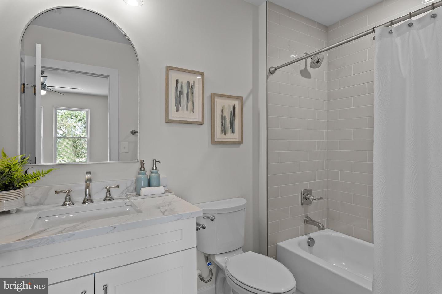 6978 BRAY RD, HAYES, Virginia 23072, 4 Bedrooms Bedrooms, 8 Rooms Rooms,3 BathroomsBathrooms,Residential,For sale,6978 BRAY RD,VAGV2000142 MLS # VAGV2000142