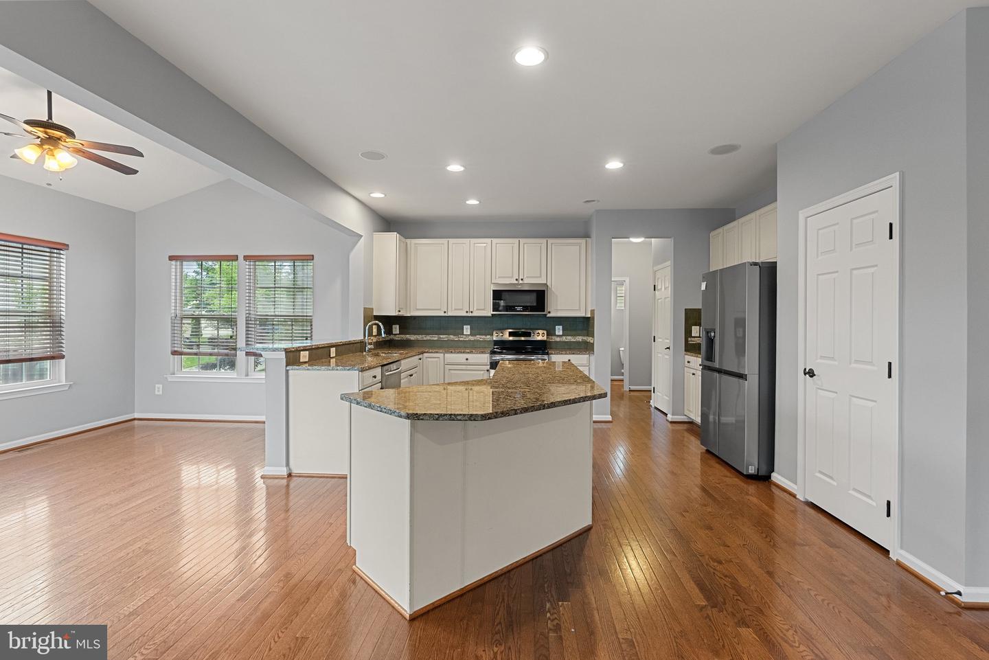 9 EISENTOWN DR, LOVETTSVILLE, Virginia 20180, 5 Bedrooms Bedrooms, ,3 BathroomsBathrooms,Residential,For sale,9 EISENTOWN DR,VALO2098350 MLS # VALO2098350