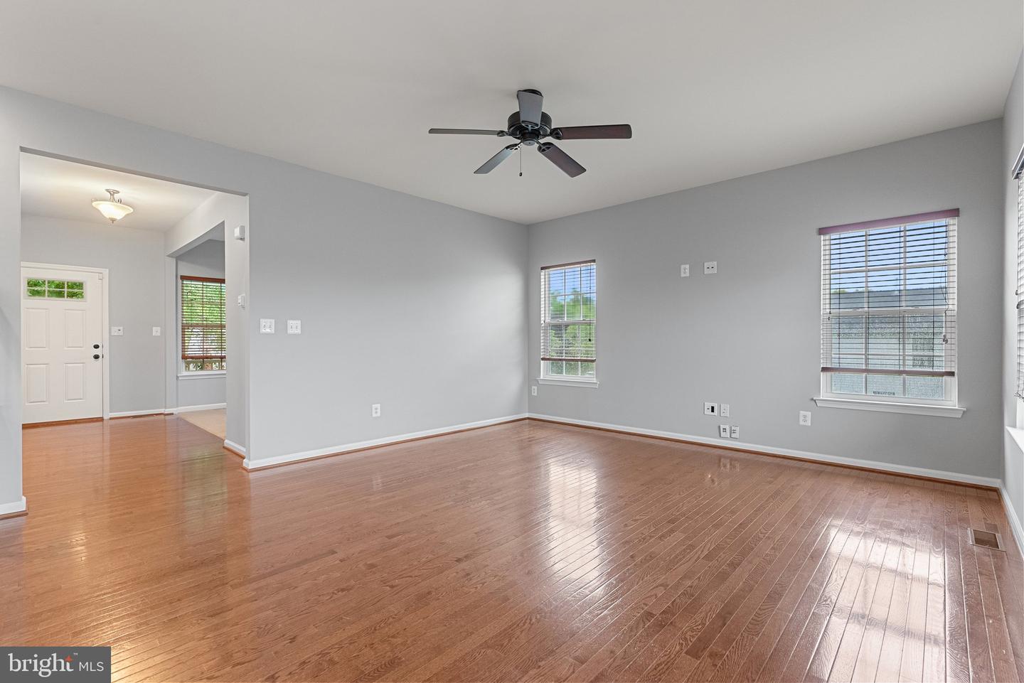 9 EISENTOWN DR, LOVETTSVILLE, Virginia 20180, 5 Bedrooms Bedrooms, ,3 BathroomsBathrooms,Residential,For sale,9 EISENTOWN DR,VALO2098350 MLS # VALO2098350