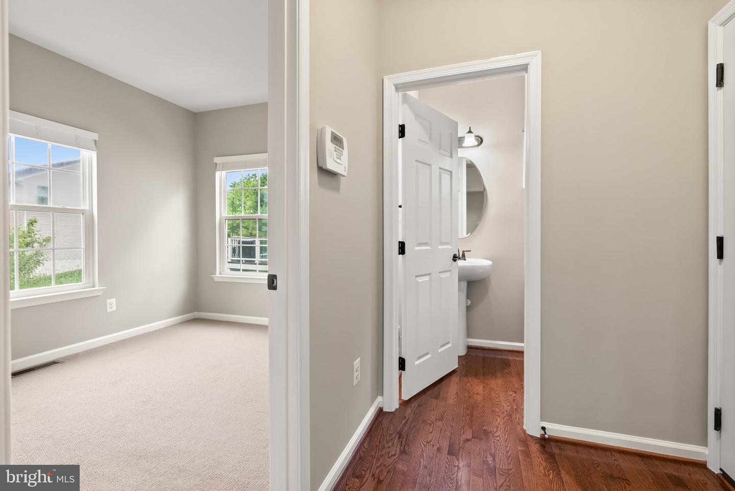 9 EISENTOWN DR, LOVETTSVILLE, Virginia 20180, 5 Bedrooms Bedrooms, ,3 BathroomsBathrooms,Residential,For sale,9 EISENTOWN DR,VALO2098350 MLS # VALO2098350